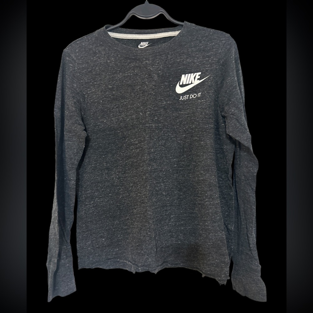Nike Long Sleeved T-Shirt